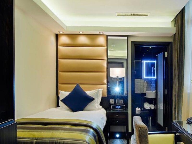 Park Grand Mayfair Londres Extérieur photo A room at the hotel