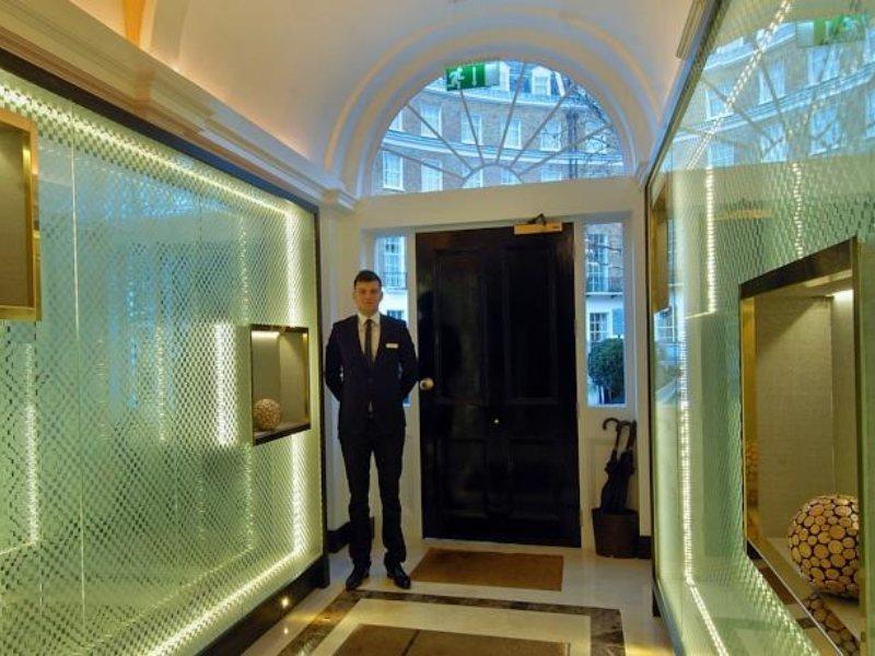 Park Grand Mayfair Londres Extérieur photo The entrance to the hotel